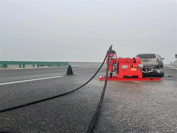 陵城马路路基路面开裂下沉注浆加固灌浆